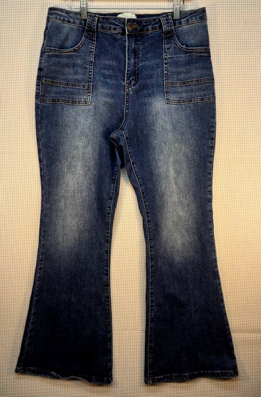 Project Rebel Flare Jeans Size‎ 15 High Rise Wide Leg Retro Patch Pocket Y2K